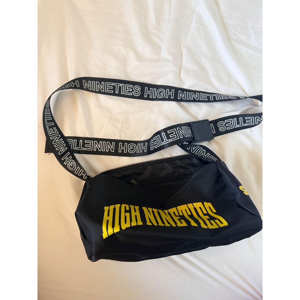 High Nineties High 90's Black Nylon Crossbody Barrel Bag Tote SoCal Flower Merch - Picture 4 of 5